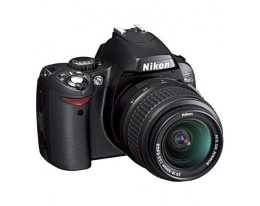 Фотоаппарат зеркальный Nikon  D40 KIT AF-S DX 18-55